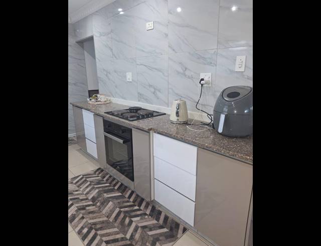 3 BEDROOM HOUSE FOR SALE IN CROSSMOOR